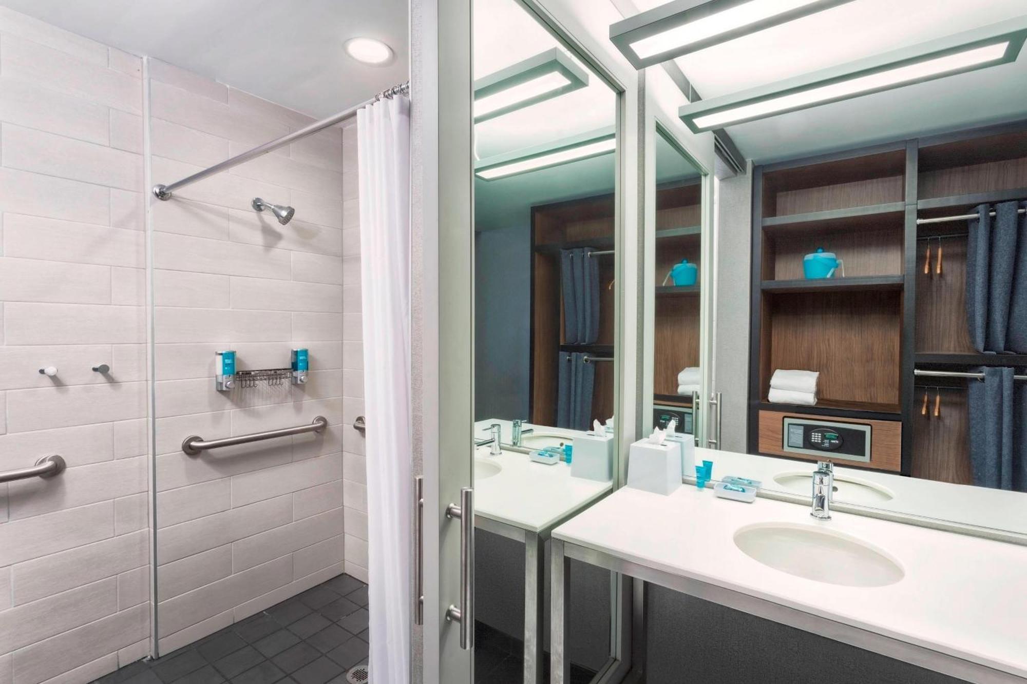 Hotel Aloft Downtown