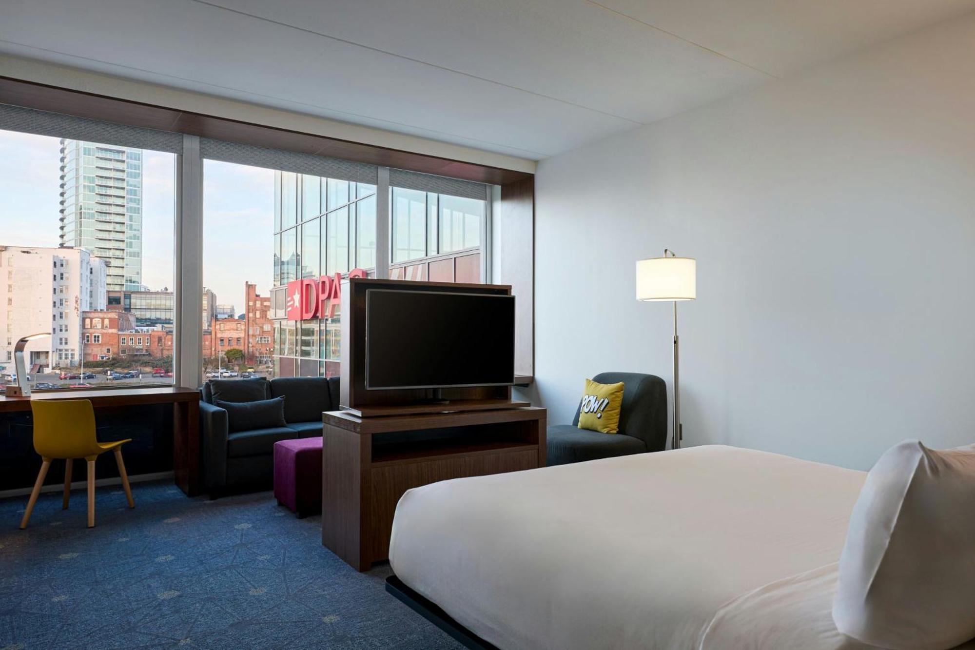 Aloft Downtown 4*