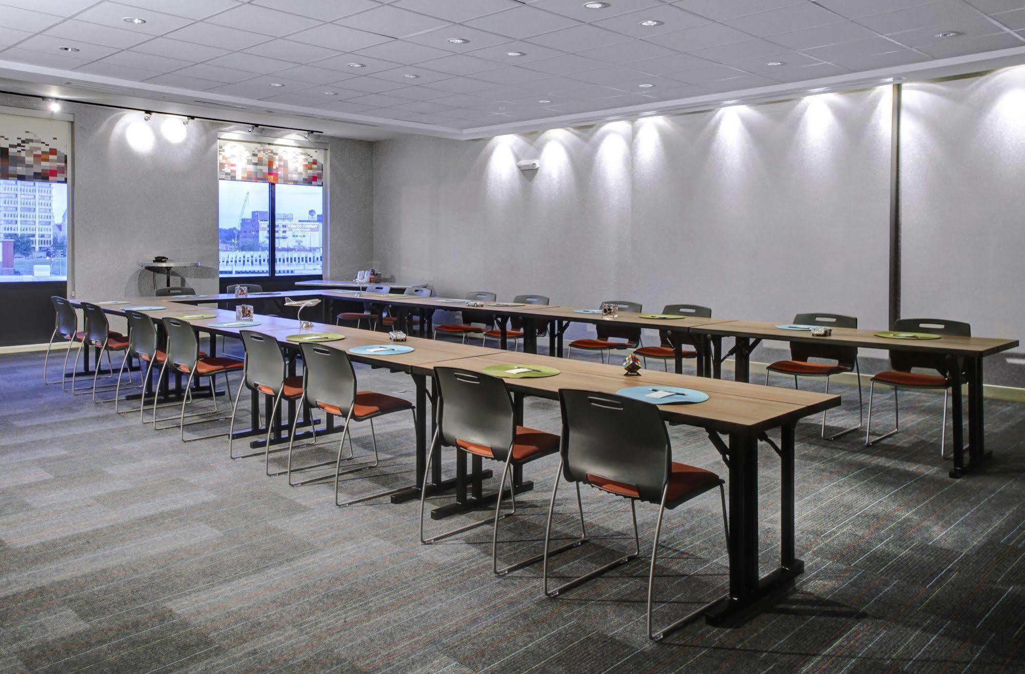 Aloft Downtown 4* Durham